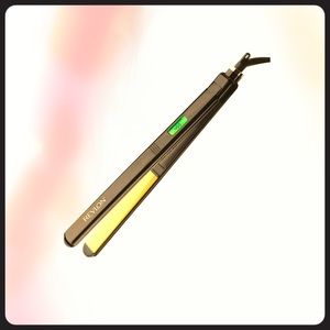 Revlon flat iron